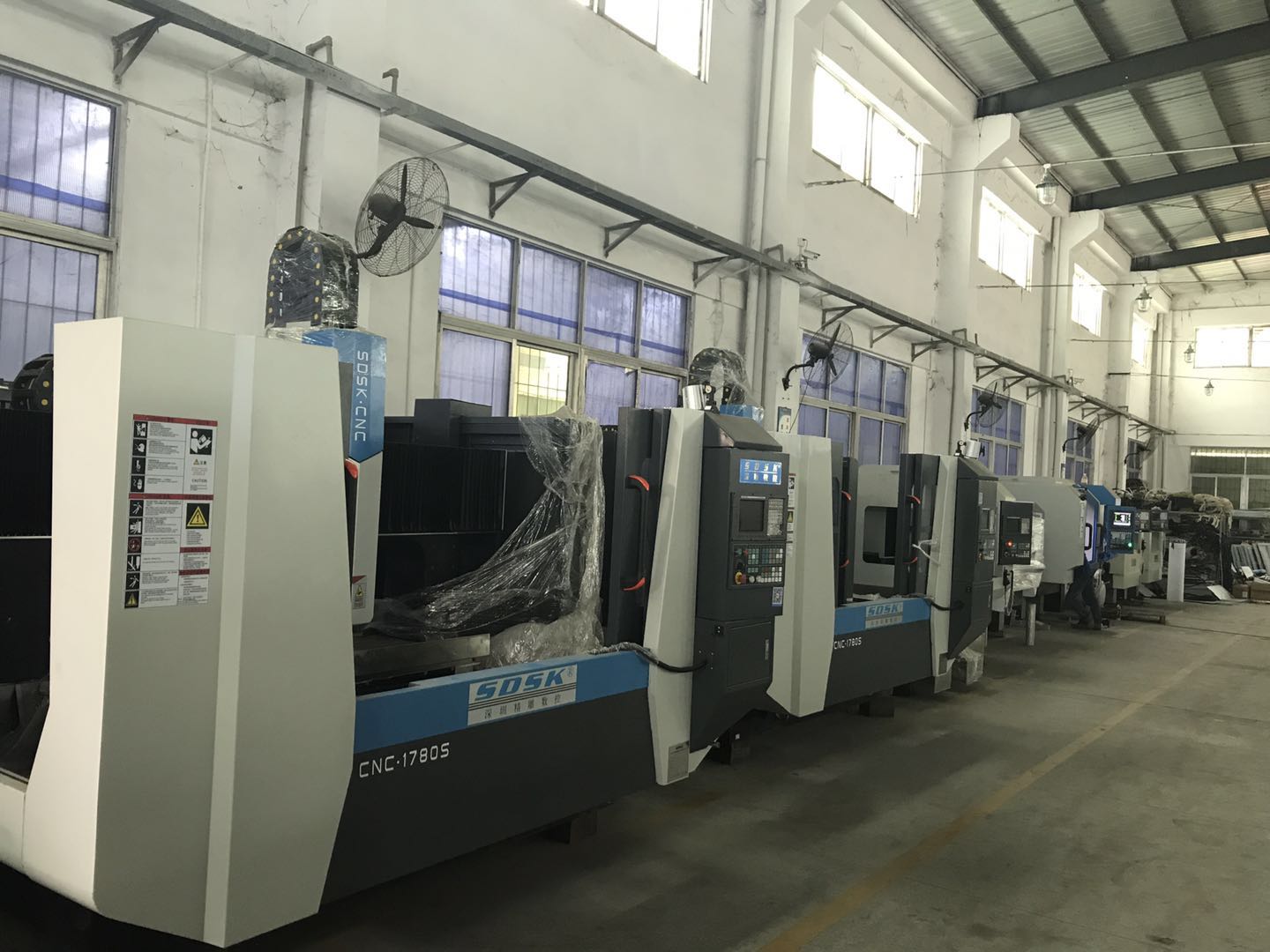 CNC加工中心、雕銑機(jī)和精雕機(jī)三者的區(qū)別有那些